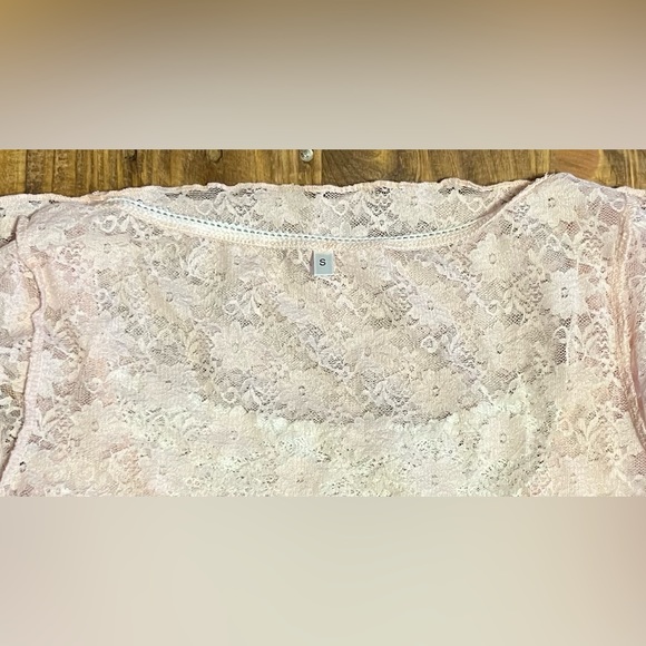 NWT Lace Top - S - Picture 13 of 14